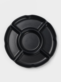 Менажница «Чёрный Восток», 5 секций, пластик, 25×2.5 см, диаметр центра 11 см, чёрная