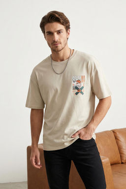 TRENDYOL MAN Siyah Oversize/Genis Kesim K?sa Kollu Yaz? Bask?l? %100 Pamuklu T-Shirt TMNSS22TS2223 - Trendyolmilla фото 13