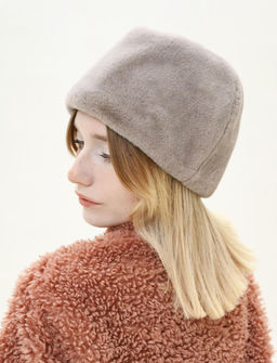 П26-25 Пилотка мех бежевый