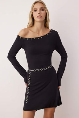 Siyah Duz Aksesuar Detayl? K?sa / Mini Orme Elbise TWOAW26EL00175 - Trendyolmilla фото 2