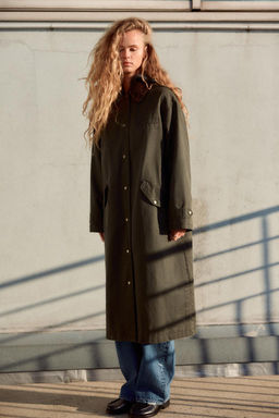 WAXED TRENCH COAT WITH CORDUROY COLLAR - Zara фото 2
