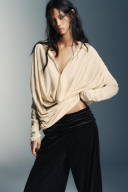 SHINY VELVET BAGGY TROUSERS - Zara фото 2