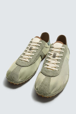 ZAPATILLA ESTILO RETRO / Verde agua
