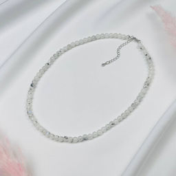 Чокер из Лунного камня с включением Турмалина 40 см +