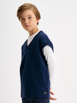 Темно-синий жилет