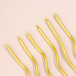 Свечи для торта «Серпантин» 6 шт., коктейльные, золото