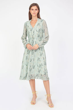 5-3024/774-5065-2 Платье принт Полевые цветы на зеленом фоне