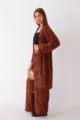 9338 Костюм из кимоно и брюк-палаццо терракотовый с принтом - Martichelli фото 6