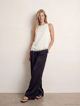 Bisiklet Yaka Dantel Detayl? Saten Bluz