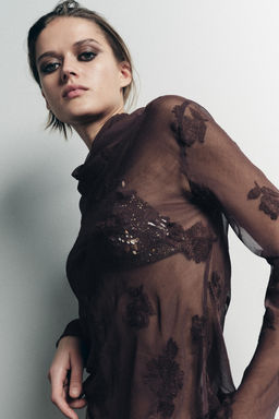 SEMI-SHEER SHIRT WITH FLORAL EMBROIDERY - Zara фото 4