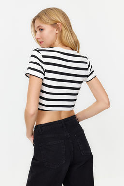 Trendyolmilla Premium Tas Ekru Cizgili Viskoz/Yumusak Kumas Crop Bisiklet Yaka Esnek Orme Bluz TWOSS23BZ00198 фото 45