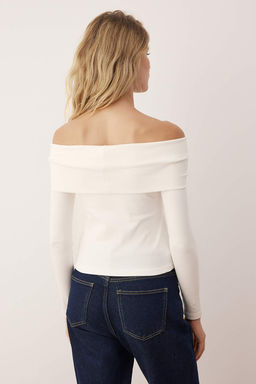 Ekru Aksesuar Detayl? Carmen Yaka Fitted/Vucuda Oturan Orme Bluz TWOAW26BZ00285 - Trendyolmilla фото 4