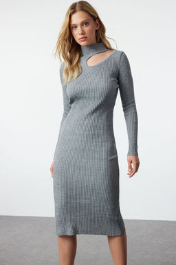 TRENDYOLMILLA Murdum Midi Triko Cut Out/Pencere Detayl? Elbise TWOAW24EL00028 фото 18