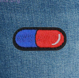 Нашивка Таблетка