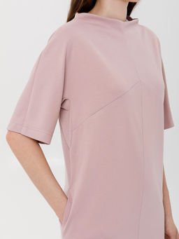 Платье с цельнокроеным рукавом