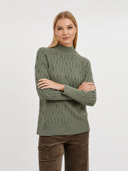 джемпер женский хлопковый с объемным узором и со спущенной линией плеча