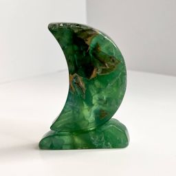 Месяц из Флюорита