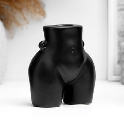 Подсвечник на 1 свечу TAKE IT EASY «Марта», керамика, чёрный глянец, 10×6×8 см