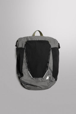 MOCHILA DEPORTIVA PLEGABLE 25L / Negro - Zara фото 6