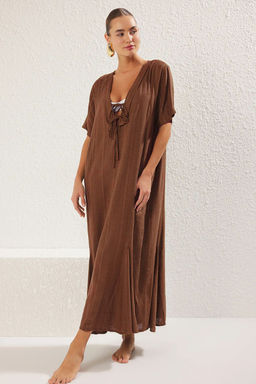 Kahverengi Dokuma Baglama Detayl? Maxi Plaj Elbise TBESS25EL00022 - Trendyolmilla фото 3
