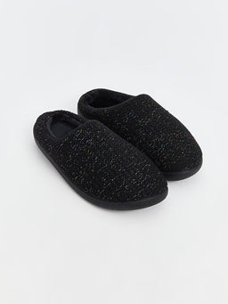 Desenli Kad?n Ev Terli?i