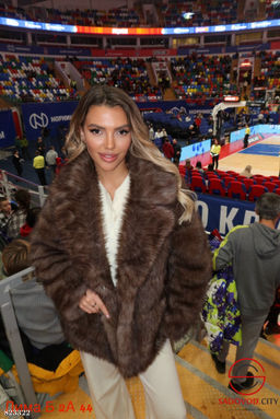 Шуба женская из искусственного меха