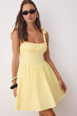 Ac?k Sar? Yaka Detayl? Fiyonklu Poplin Dokuma Elbise TWOSS25EL00891