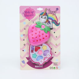 Набор косметики для девочки Клубничка