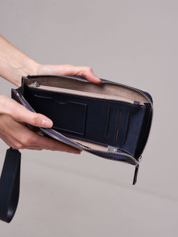 Клатч кожаный Azaro 30647 фиолетовый цветок