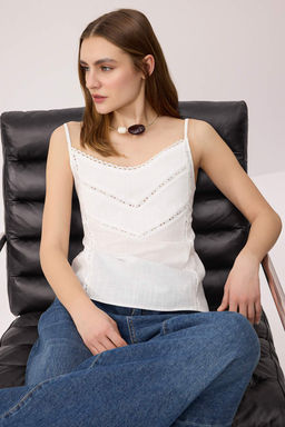 Beyaz Dantel Serit Detayl? Dokuma Bluz TWOSS26BZ00493 - Trendyolmilla фото 2