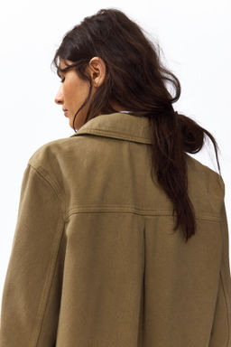 Chaqueta camisera en sarga de algod?n - H&m фото 7