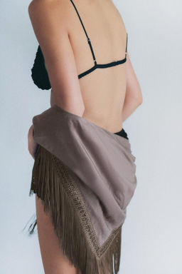 SCARF WITH VISCOSE AND FRINGING - Zara фото 2