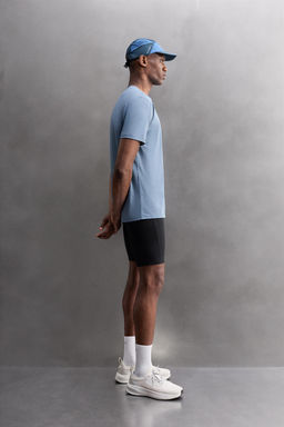 BASIC TECHNICAL T-SHIRT