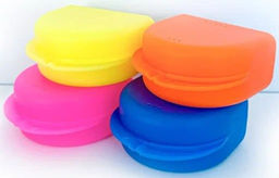 Контейнер большой для съемных ортодонтических конструкций