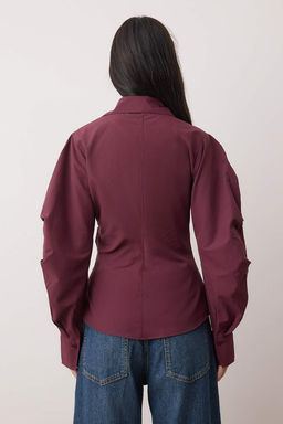 Murdum Balon Kol Detayl? Bele Oturan Asimetrik Fitted Gomlek TWOSS25GO00155