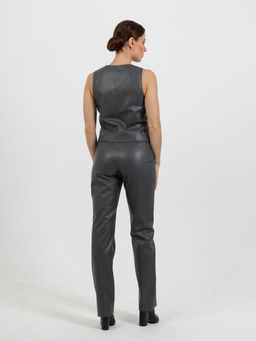 Жилет приталенный экокожа - Трика фото 4