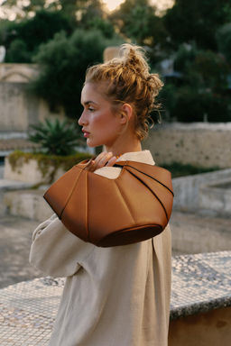 BOLSO MINI SHOPPER CANVAS / Tostado oscuro