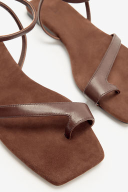 LIMITED EDITION FLAT SPLIT SUEDE SANDALS - Zara фото 24