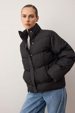 TRENDYOLMILLA Siyah Regular Su Itici Sisme Mont TWOAW24MO00048  фото 55
