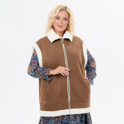 Жилет из экомеха "дубленка", на молнии, цвет "карамель"