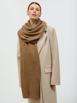 в составе шерсть мягкий двусторонний палантин - Tantino фото 9