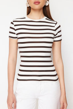 Kahverengi Cizgili Viskoz/Yumusak Kumas Vucuda Oturan Orme Bluz TWOSS24BZ00296