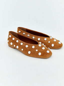 Ta?l? Kad?n BabetTa?l? Kad?n Babet