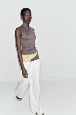 TOP DRAPEADO FRUNCES / Marr?n vigor? - Zara фото 3