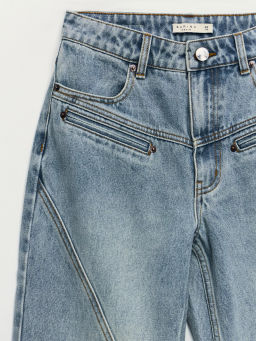 Джинсы прямого фита с высокой посадкой и декоративными рельефами ZR2602092317-102 / Zarina