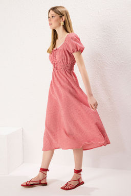 TRENDYOLMILLA K?rm?z? Potikareli A Kesim Yakas? Dantel Detayl? Midi Dokuma Elbise TWOSS25EL00297  фото 3