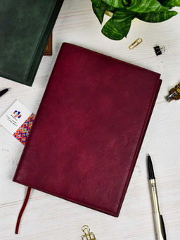 Ежедневник недатированный ESCALADA, А5+, 160 л., арт. 67191/ 10 ШЕВРЕТ БОРДОВЫЙ