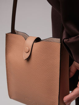 Кожаная сумка кросс-боди Leya DBR 30919 бежевая нуга фото 7