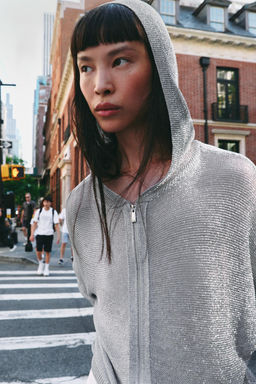 SUDADERA CAPUCHA PUNTO HILO METALIZADO / Plata