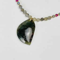 Колье из Лабрадора и Корунда (Рубин) 45 см +